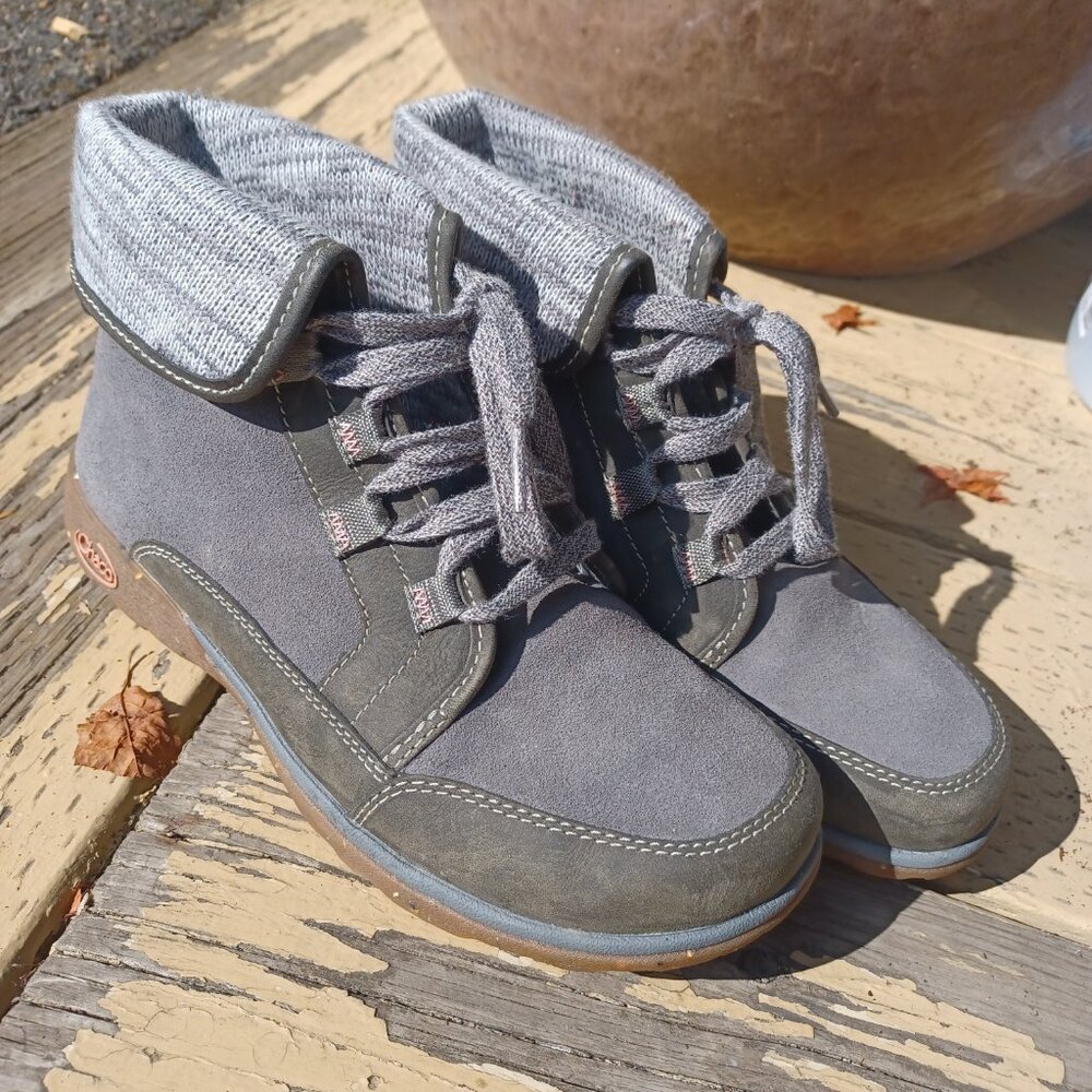 Chaco Barbary Castlerock Womens Size 7.5 Gray Suede Hiking Ankle Boots J106392